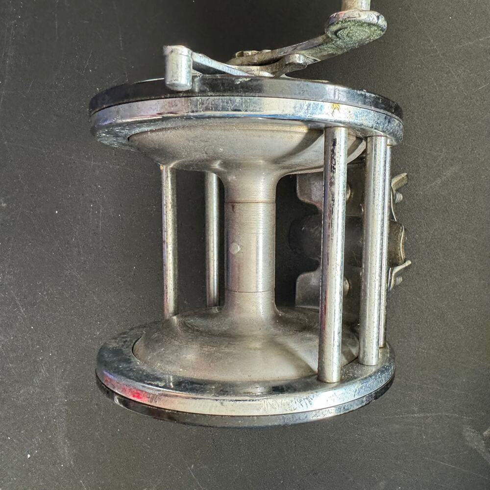Vintage PENN Long Beach No.67 Fishing Reel